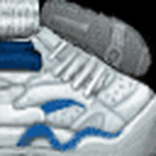 Mid-Top Sneaker